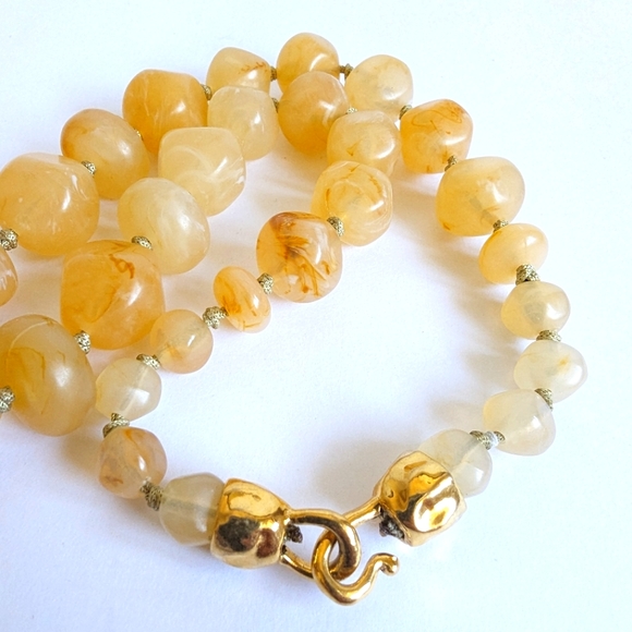 Butterscotch Amber Chunky Bead Necklace 18" - Picture 4 of 7